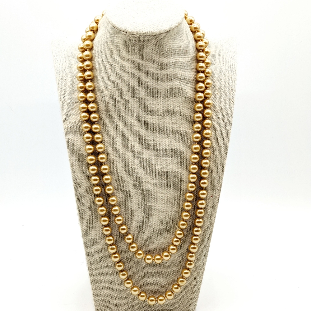 Vintage Faux Pearls Necklace Single Strand 24"